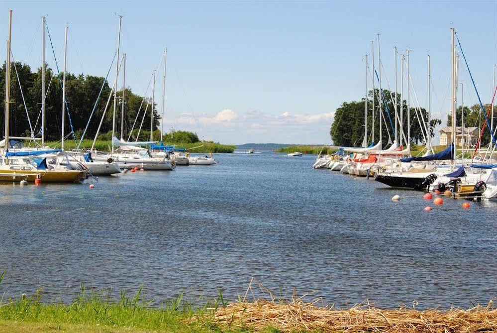 Krongarden Vandrarhem Kristinehamn Exterior foto
